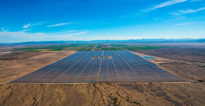Ironically, the Solana CSP plant is said to prevent 430,000 tons of CO2 emissions per year, as compared to those of a natural-gas plant. Source: Abengoa Solar