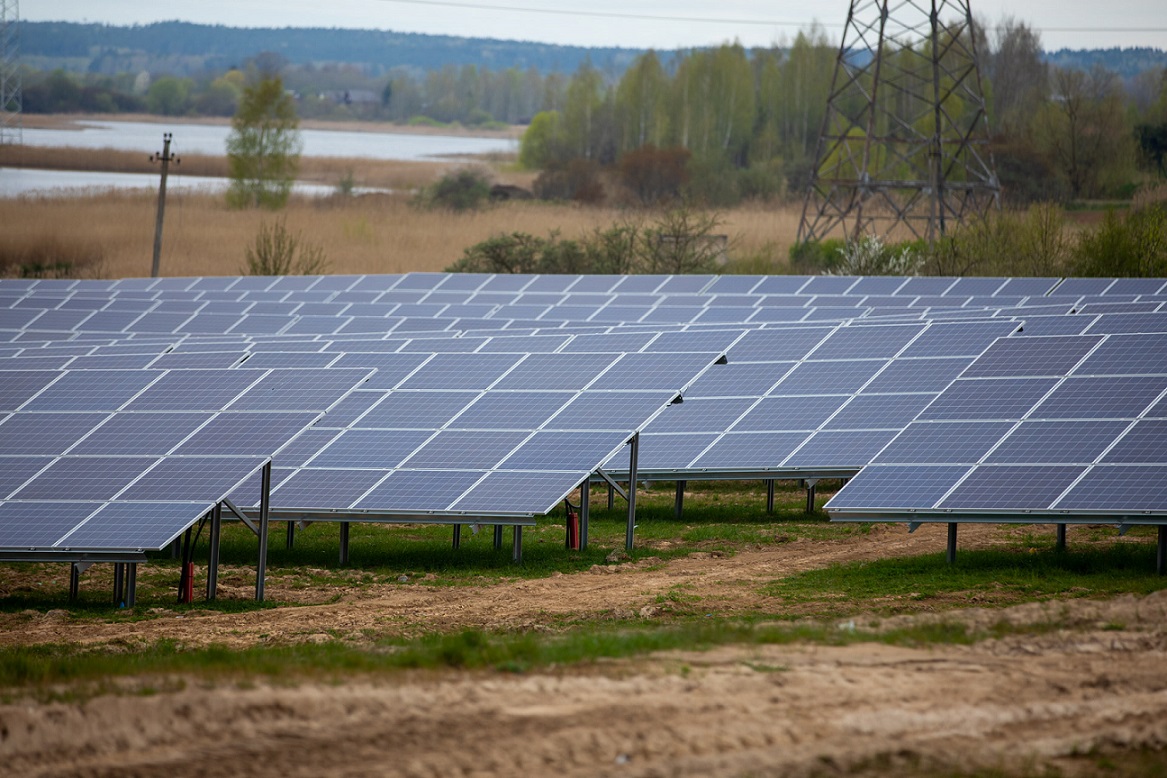 A current Ignitis Group solar park in Lithuania. The company is targeting 4GW of installed renewables capacity by 2030. Image: Ignitis Group. 