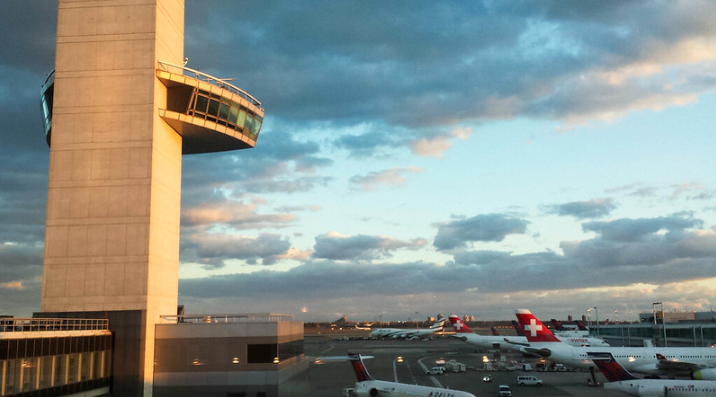 Sunset at JFK Airport, New York City. Credit: Flickr/Martyn Smith