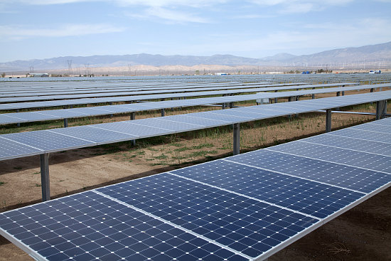 The US Army has set a goal to derive 25% of total energy consumed from renewable sources by 2025. Image: SunPower