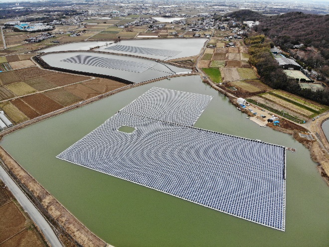 A floating PV plant in Japan. Image: Ciel et Terre. 