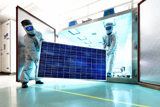 In the past five years, Suntech's PV modules have received over RMB 3.7 billion (US$545 million) of underwriting services, globally through Ping An and Munich Re. Image: Wuxi Suntech