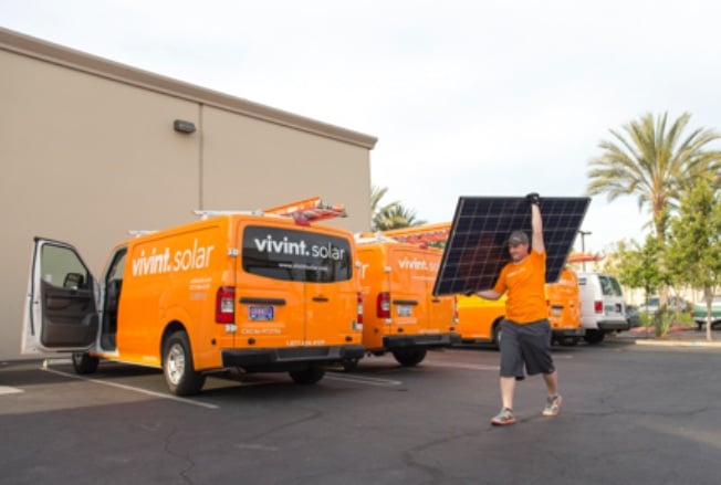 vivint solar logo